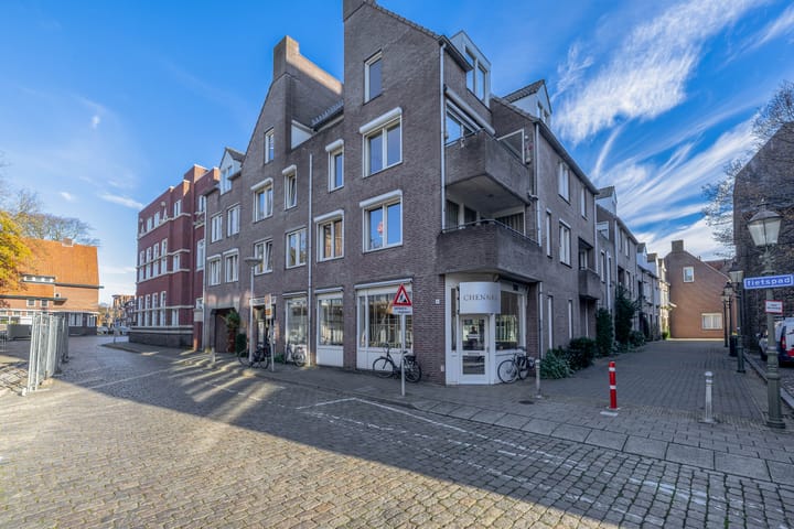 Photo 5 of Lohofstraat 8