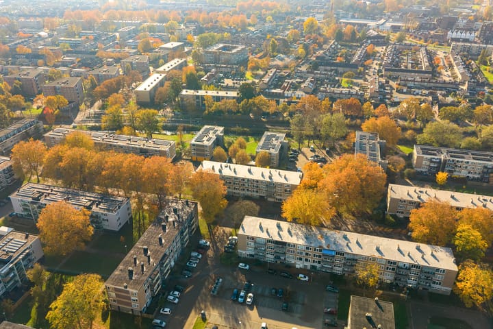 Photo 46 of Televisiebaan 96