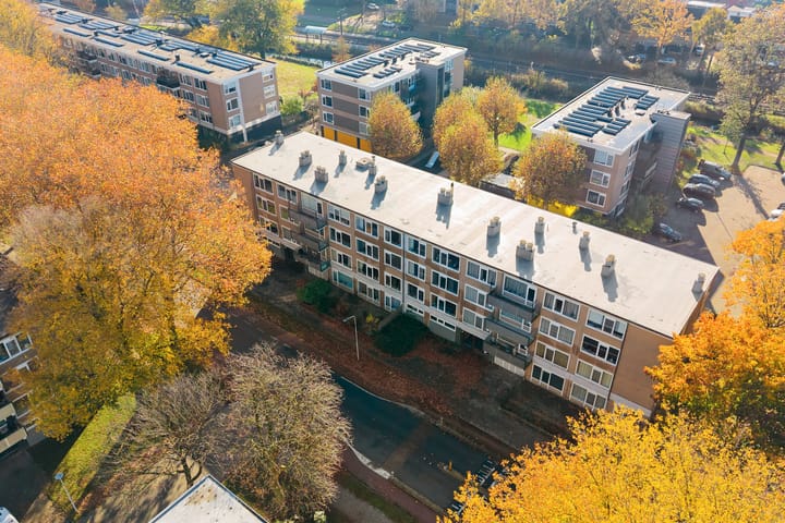 Photo 47 of Televisiebaan 96