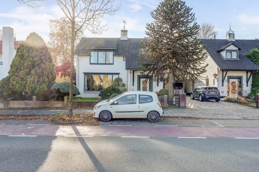 Photo 1 of Gronausestraat 118