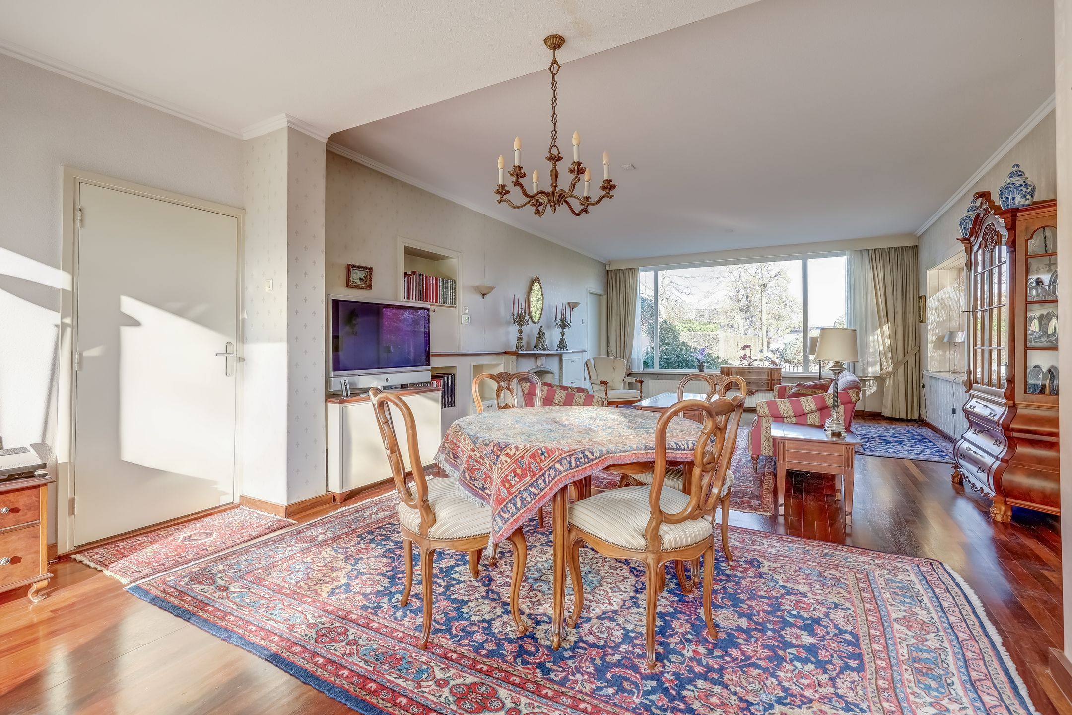 Photo 12 of Gronausestraat 118