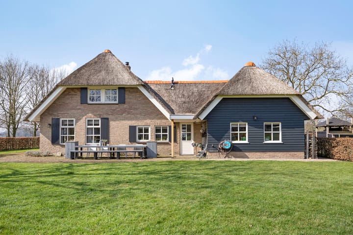 Foto 50 van Voorsterweg 155