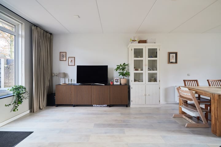 Photo 15 of Bazuin 6