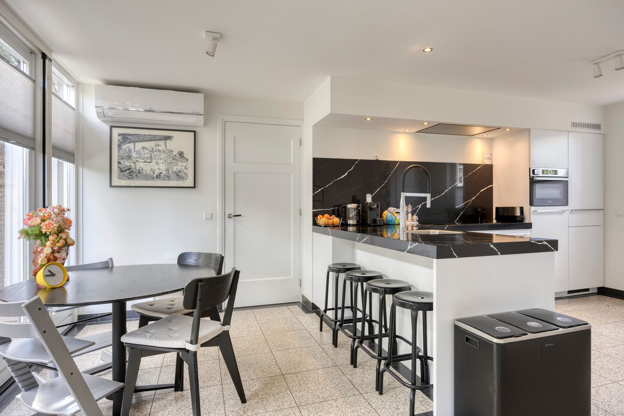 Foto 24 van Hertogin Johannasingel 15