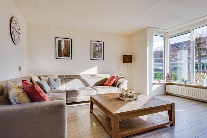 Photo 3 of Meester Weechslaan 10