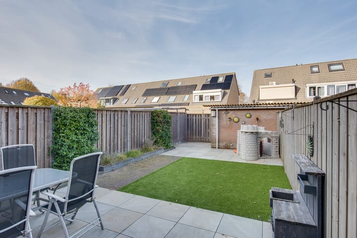 Photo 2 of Meester Weechslaan 10