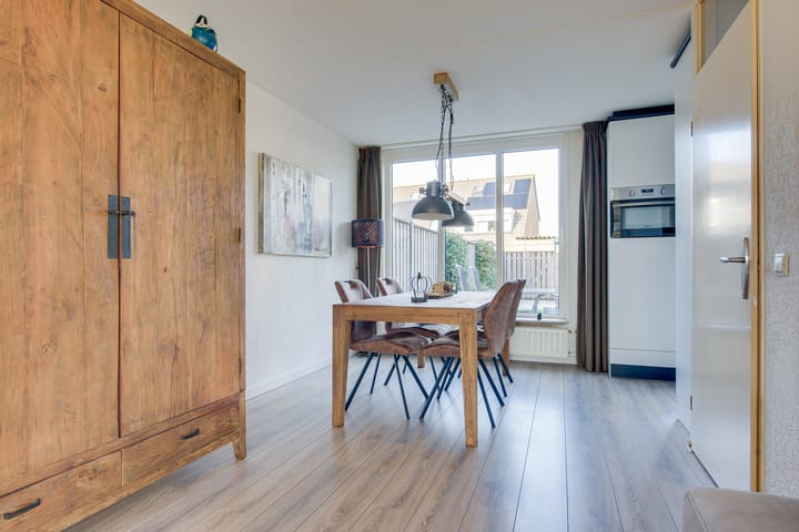 Photo 6 of Meester Weechslaan 10