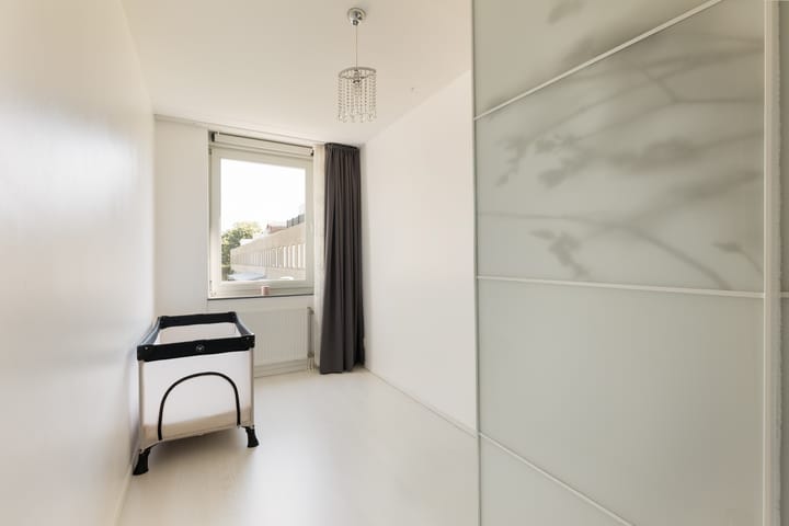 Photo 17 of Barbara van Meertenstraat 16