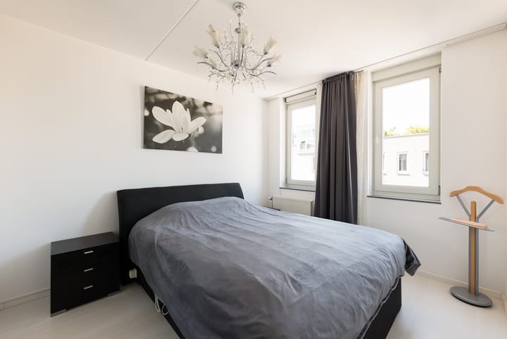 Photo 18 of Barbara van Meertenstraat 16