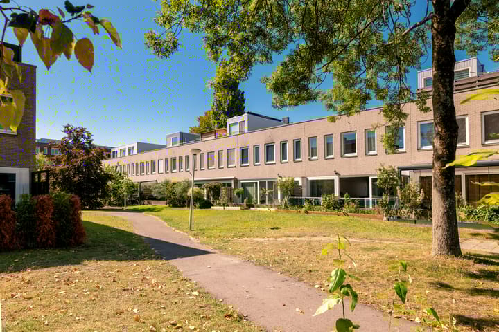 Photo 24 of Barbara van Meertenstraat 16