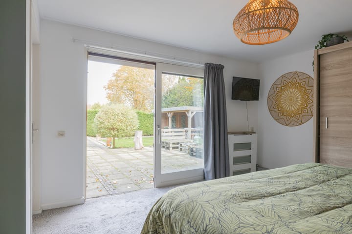 Photo 12 of Helfrichlaan 18