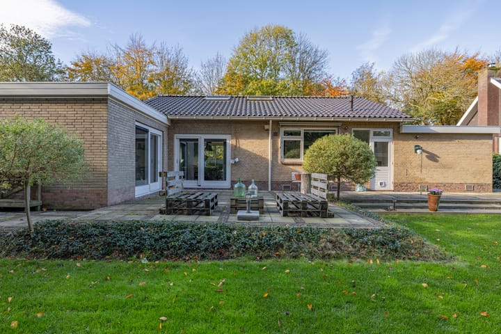 Photo 20 of Helfrichlaan 18