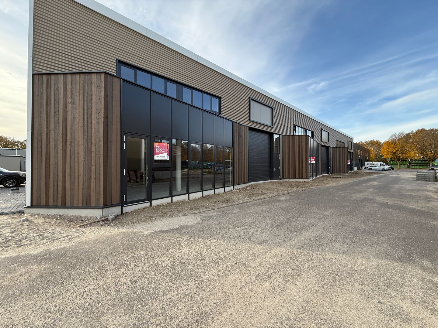 View photo 1 of Hoolstraat 19