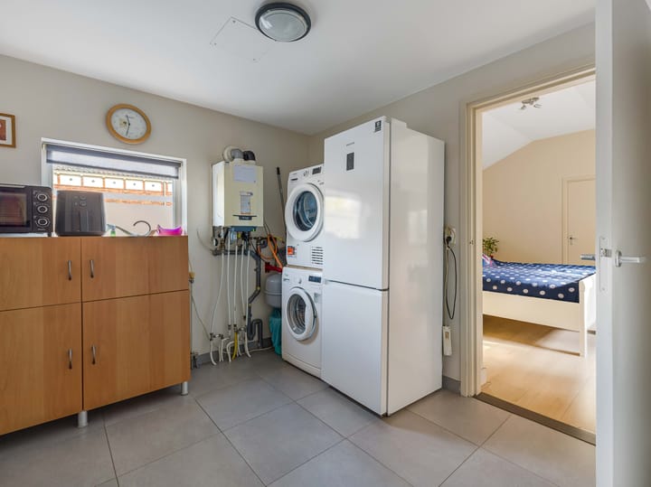 Photo 10 of Pastoor Oomenlaan 32