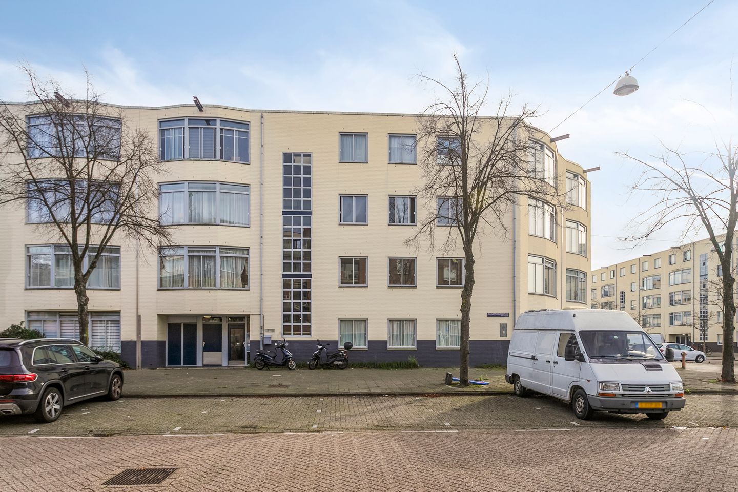 Foto 1 van Charlotte Brontéstraat 128