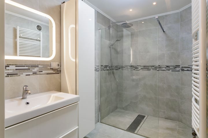 Foto 24 van Charlotte Brontéstraat 128