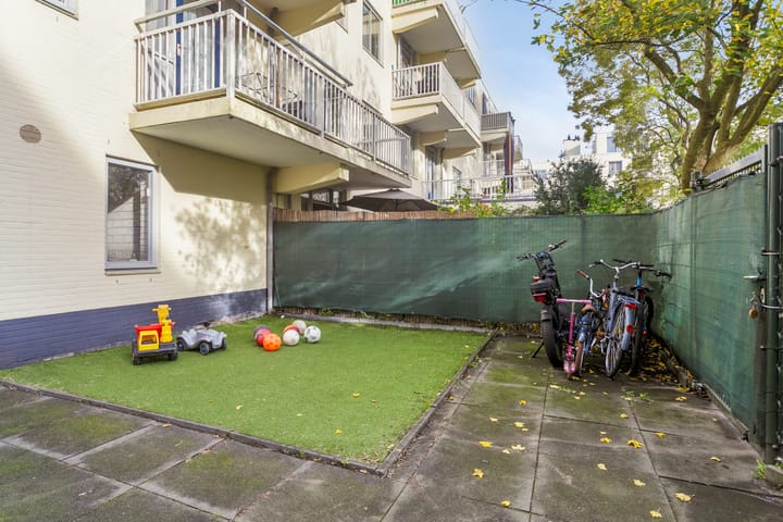 Foto 29 van Charlotte Brontéstraat 128