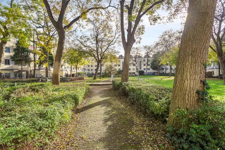 Foto 31 van Charlotte Brontéstraat 128