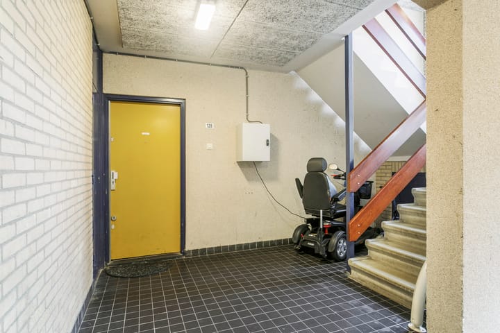 Foto 33 van Charlotte Brontéstraat 128