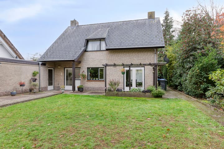 Photo 21 of Bremlaan 9