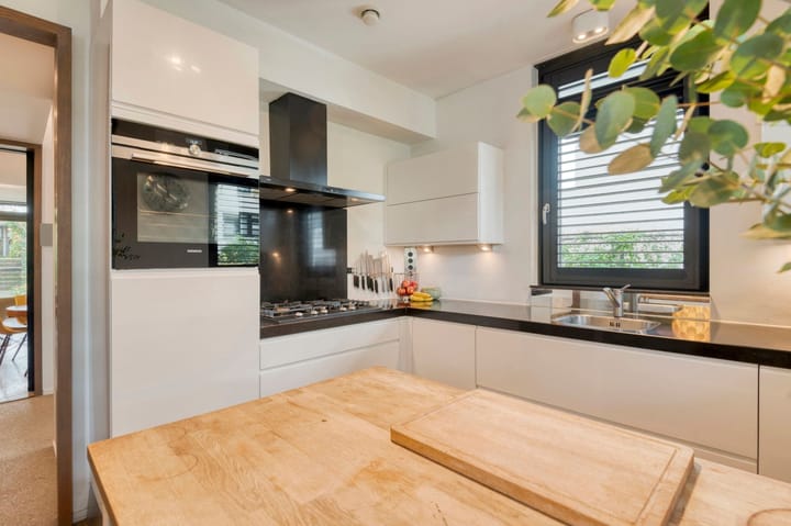 Photo 18 of Merijntje Gijzenlaan 29