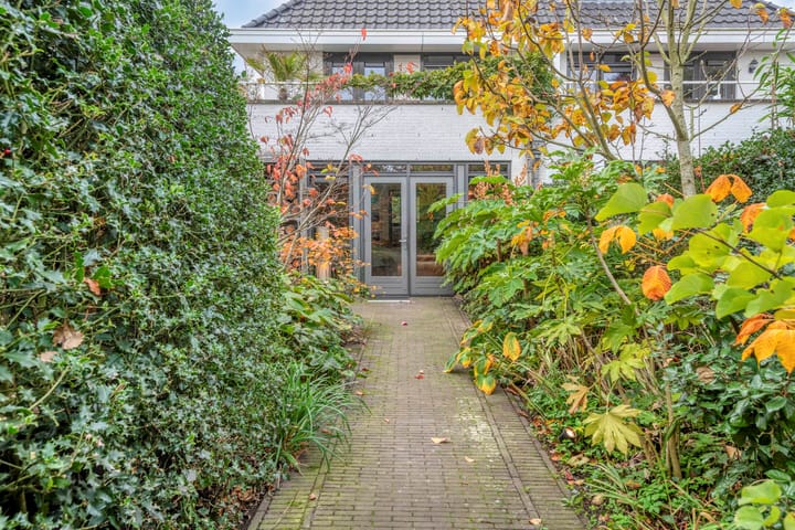 Photo 43 of Merijntje Gijzenlaan 29