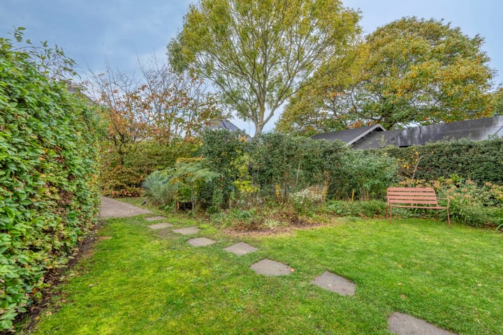 Photo 60 of Merijntje Gijzenlaan 29