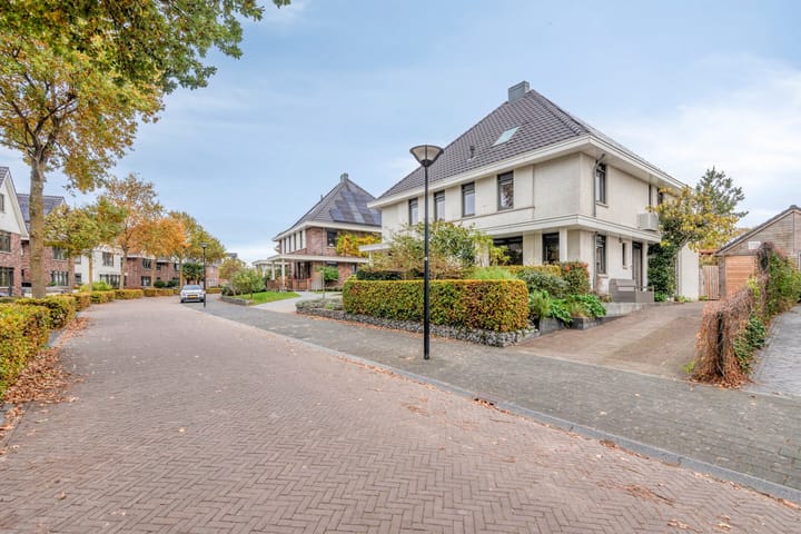 Photo 67 of Merijntje Gijzenlaan 29