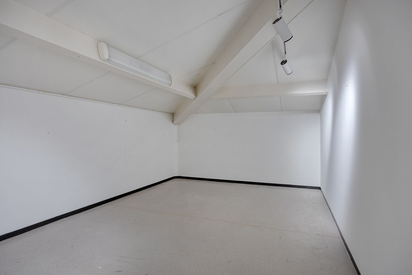 Foto 44 van Sambeekseweg 12-A