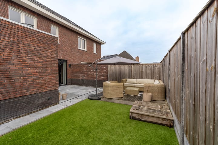 Photo 9 of Horstenweg 38