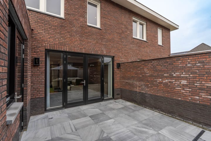 Photo 13 of Horstenweg 38