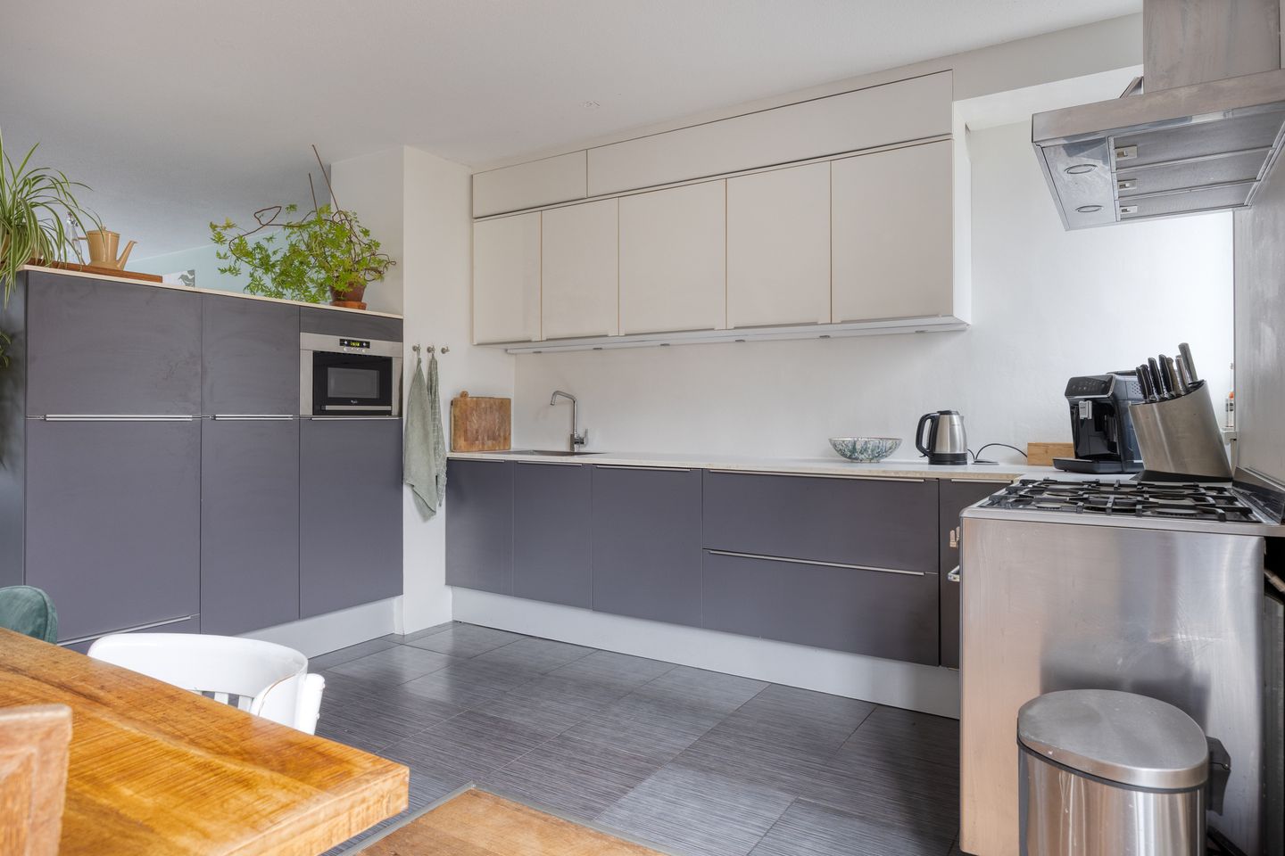 Photo 10 of Emilie Knappertstraat 30