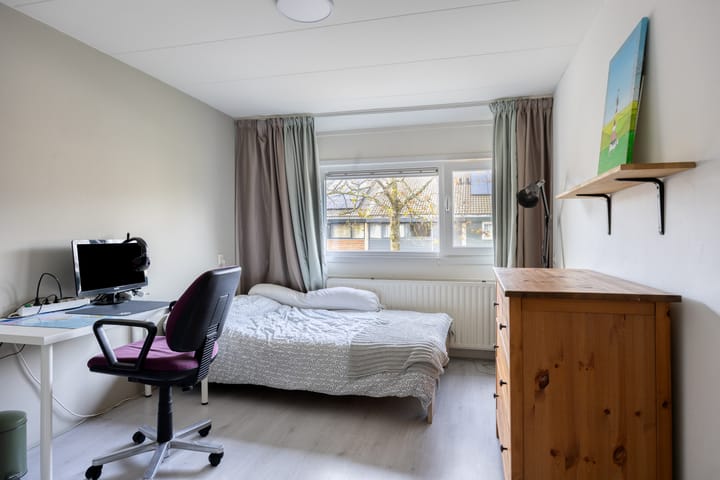 Photo 22 of Emilie Knappertstraat 30