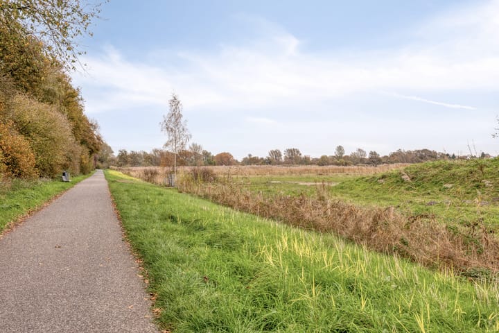 Photo 36 of Emilie Knappertstraat 30