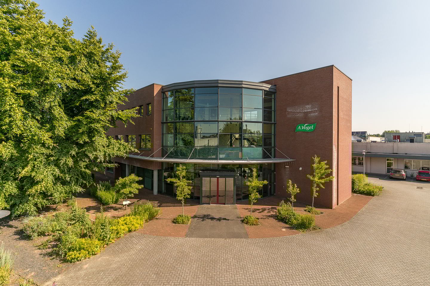 Bekijk foto 4 van J.P. Broekhovenstraat 16