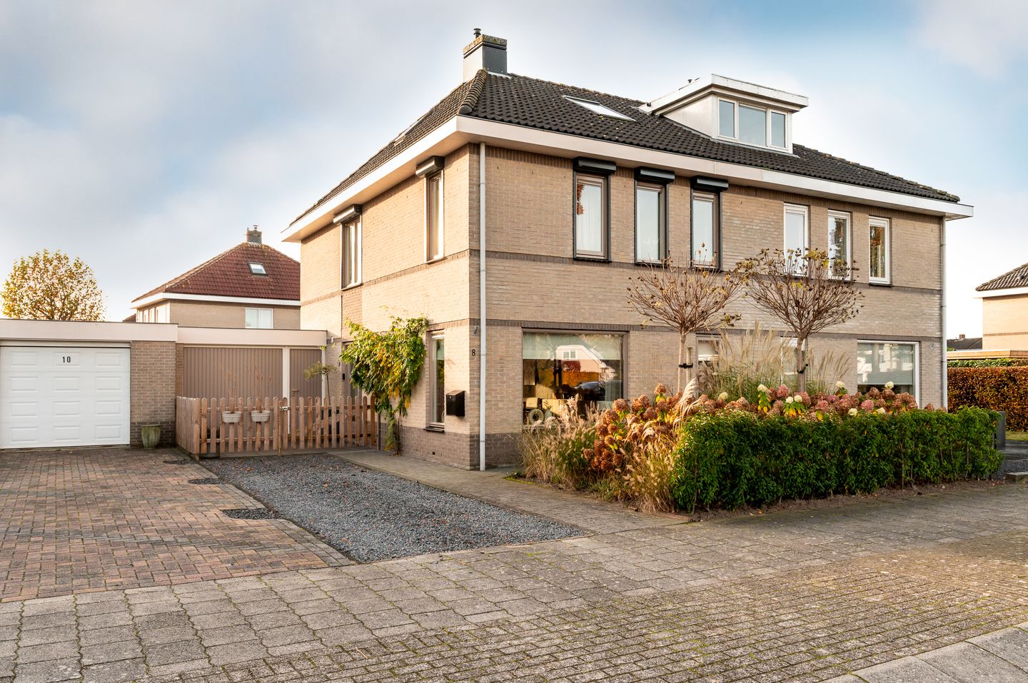 Photo 4 of Veldbloemenlaan 8