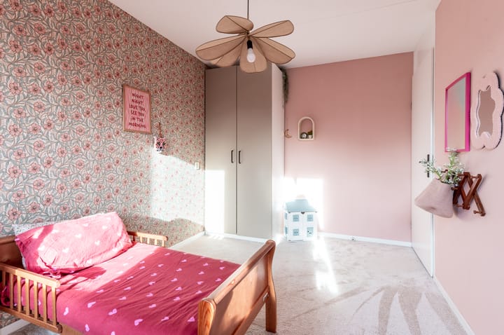 Photo 20 of Veldbloemenlaan 8