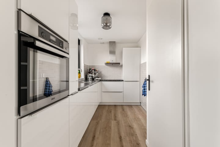 Photo 5 of Frieseweg 1-N