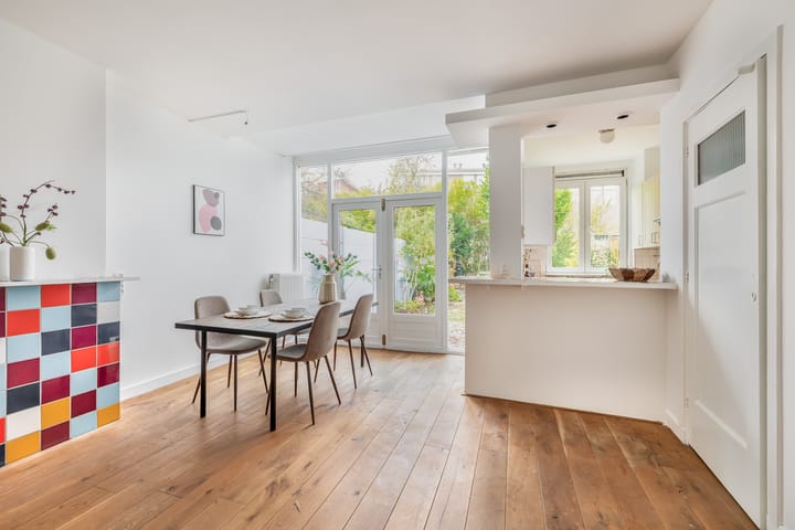 Photo 16 of Bachstraat 1