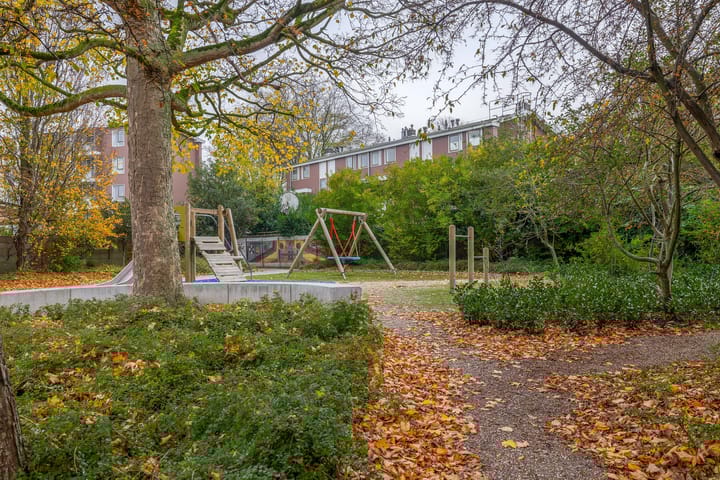 Photo 24 of Bachstraat 1