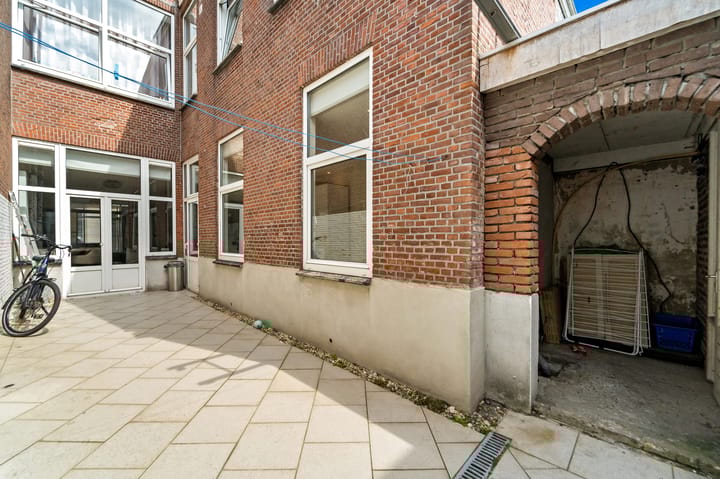 Foto 13 van Basiusstraat 16