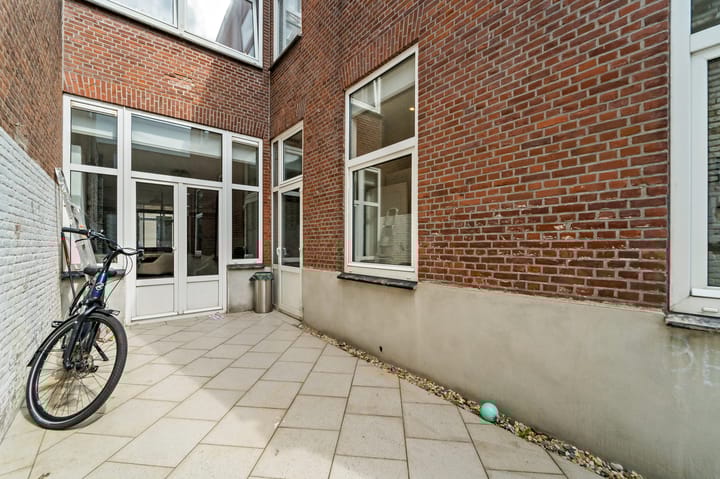 Foto 16 van Basiusstraat 16