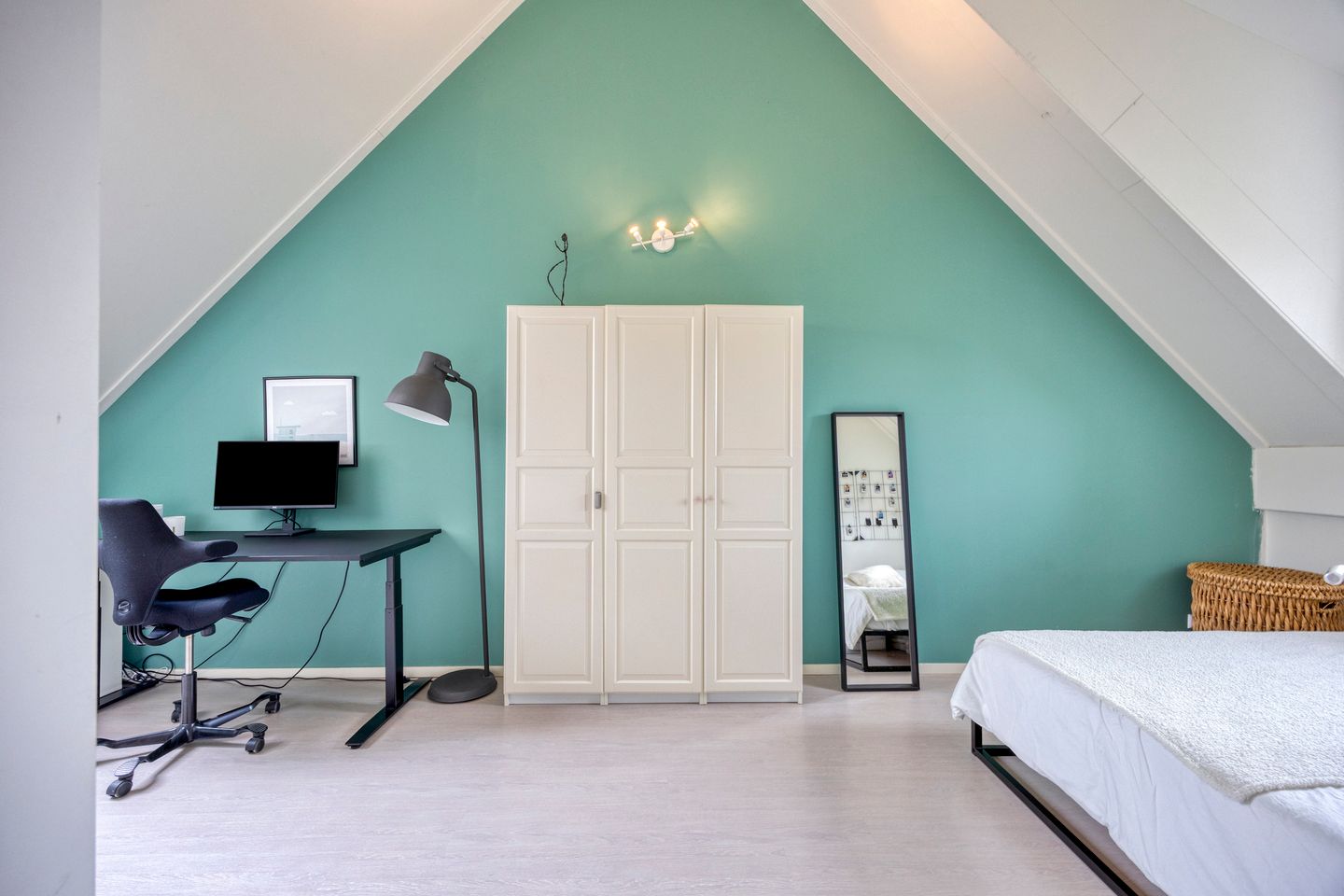 Photo 35 of Tooroplaan 12