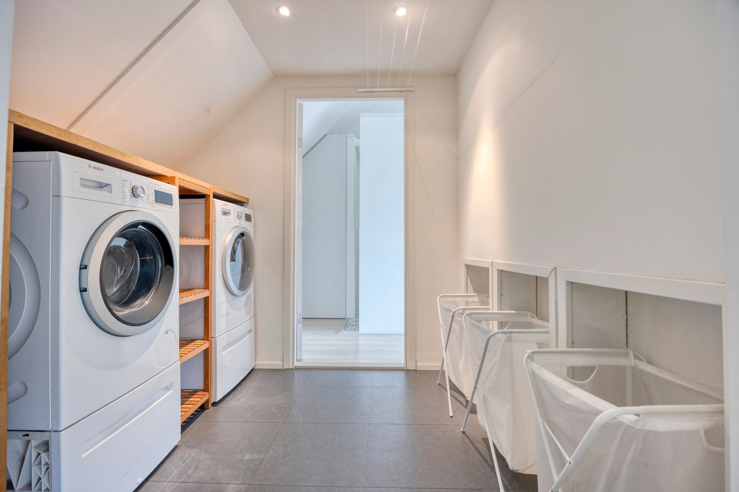 Photo 40 of Tooroplaan 12