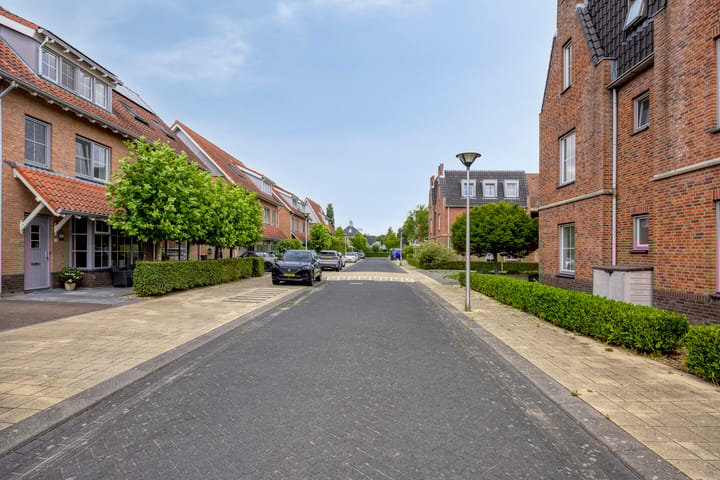 Foto 52 van Tooroplaan 12