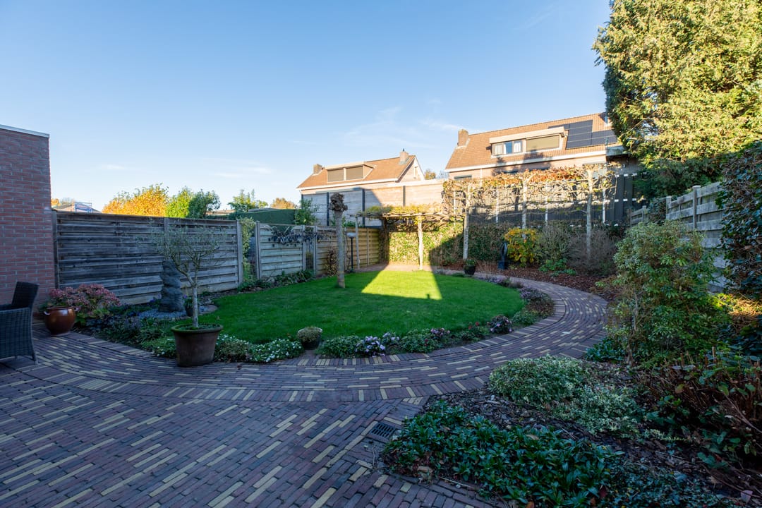 Foto 22 van Van Nesselrodestraat 13