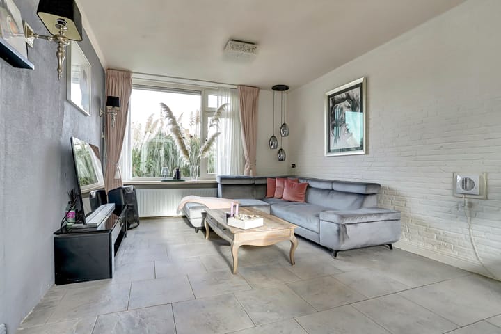 Foto 2 van Julianastraat 5