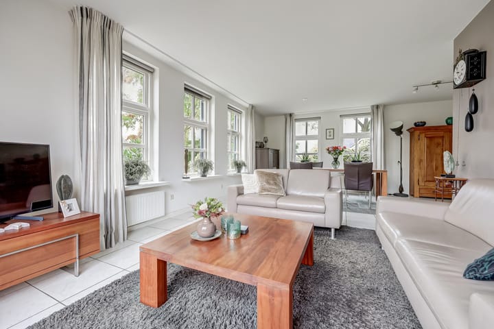 Photo 4 of Elzenstraat 11