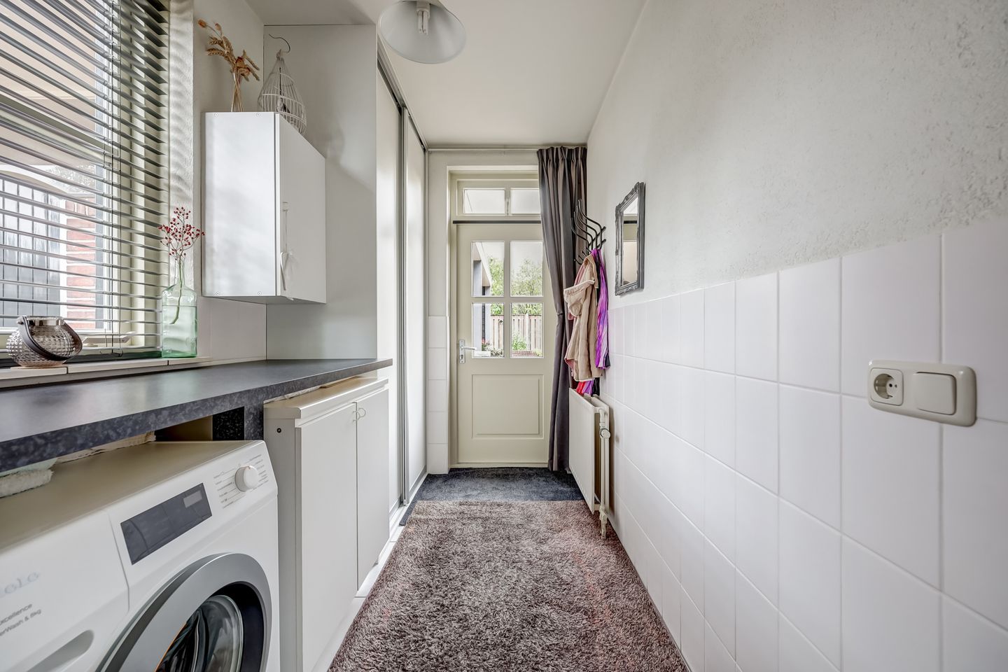 Photo 19 of Elzenstraat 11