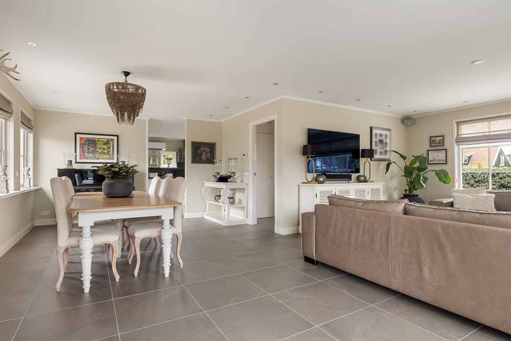 Foto 13 van Aalsmeerderweg 249-HUIS